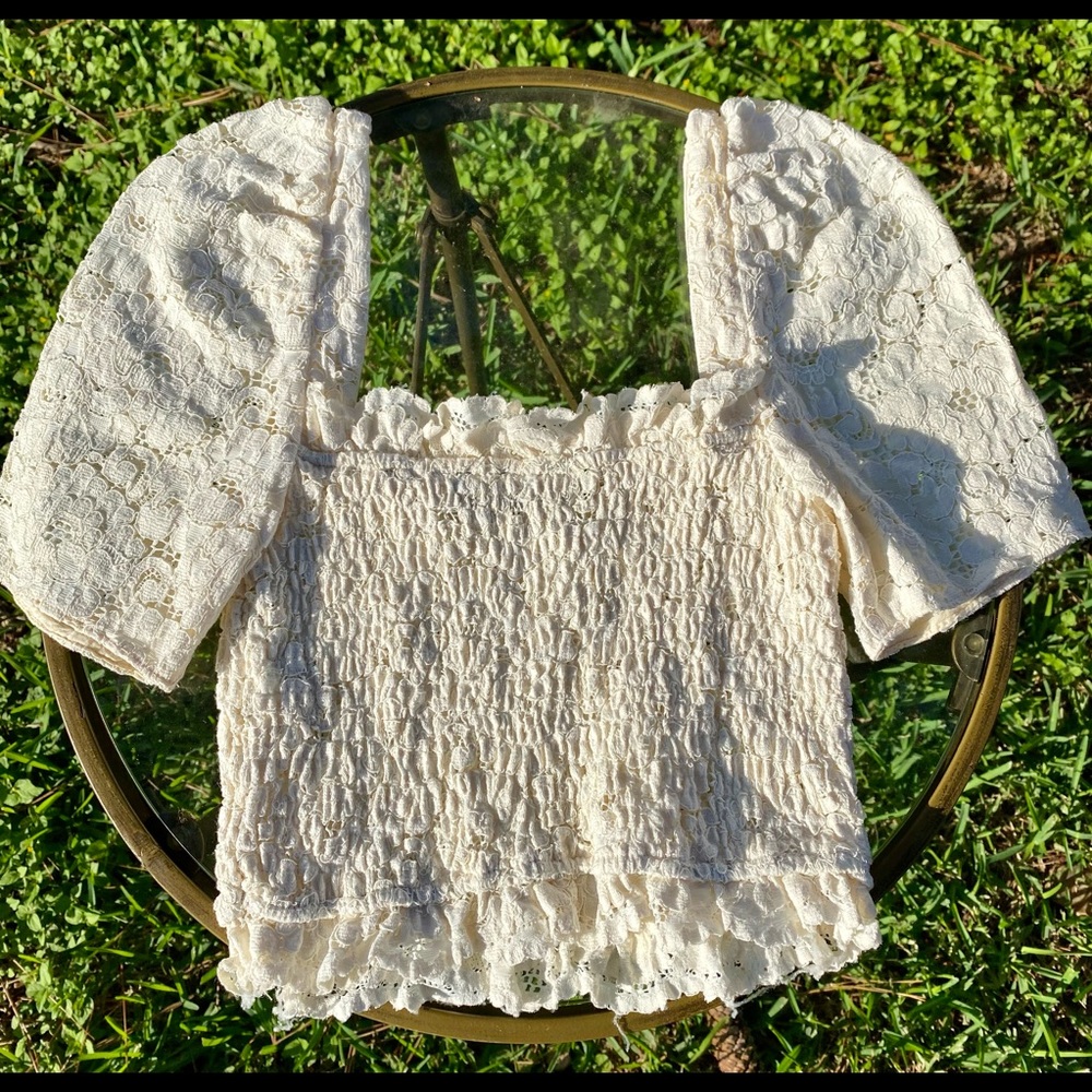 Zara Crop Blouse - Picture 2 of 5